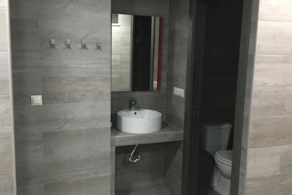 Apartamento A, A 3 Minutos De La Estacion Central De Bus Y Tren Málaga Exterior foto